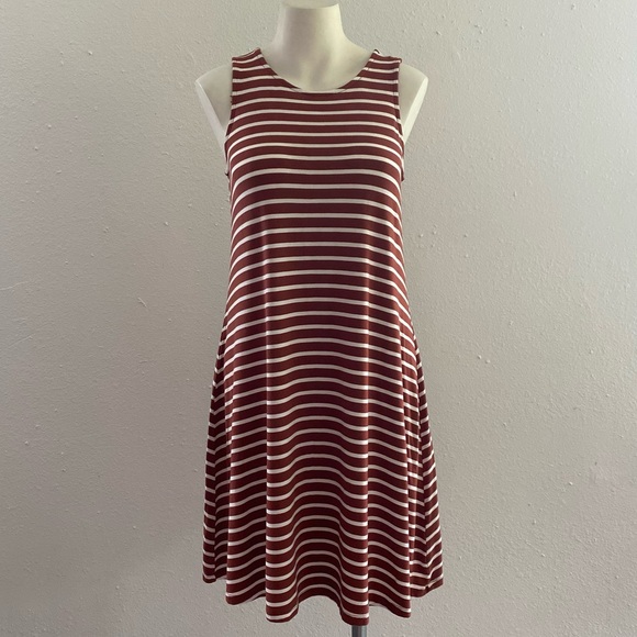 Old Navy Jersey-knit Sleeveless Swing Dress Size Small - Picture 2 of 8